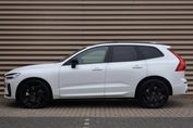 Volvo XC60 B5 AWD Ultra Black Edition