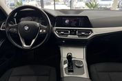 BMW Seria 3 318i Advantage