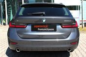 BMW Seria 3 Touring 320d Sport Line