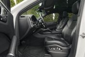 Porsche Cayenne Standard