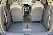 Kia Carnival Signature 9os.