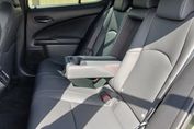 Lexus UX 300h F Sport Design