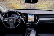 Volvo XC60 B4 D AWD Plus Dark aut