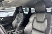 Volvo XC60 B4 B Plus Dark
