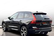 Volvo XC60 B5 B AWD Plus Dark aut