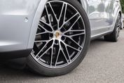 Porsche Cayenne Coupe E-Hybrid  Black Edition