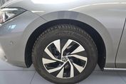 Volkswagen Passat 1.5 TSI  DSG