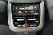 Volvo XC90 T8 AWD Plug-In Hybrid Ultra Black Edition 7os