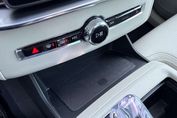 Volvo XC90 T8 AWD Plug-In Hybrid Ultra Bright