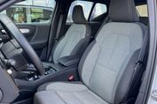 Volvo XC40 B3 Plus Dark
