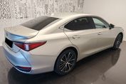 Lexus ES 300h Business Edition 2.5 E-CVT