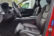 Volvo XC60 B4 D AWD Plus Dark aut