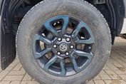 Toyota HiLux 2.8 d-4D Mhev Double Cab Invincible 4X4