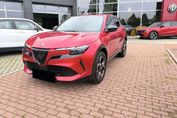 Alfa Romeo Junior 1.2 Ibrida Q4 Ti