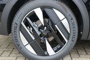 Peugeot 408 Business S&S e-DCS6 1.2 PureTech mHEV