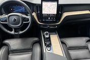 Volvo XC60 B5 B AWD Ultra Dark aut