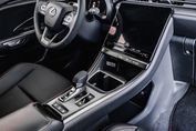 Lexus LBX Emotion 1.5 Hybrid