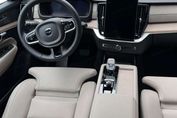 Volvo XC90 B5 AWD Plus Bright