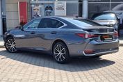 Lexus ES 300h Business Edition
