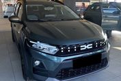 Dacia Jogger Extreme 7-miejsc 1.8 Full Hybrid