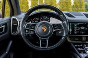 Porsche Cayenne Standard