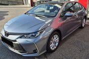 Toyota Corolla Comfort 1.5 benzyna