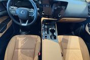 Lexus NX 350h Omotenashi 2.5 Hybrid AWD