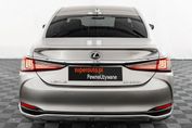Lexus ES 300h Business Edition +