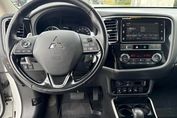 Mitsubishi Outlander 2.0 4WD CVT