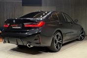 BMW Seria 3 330i xDrive M Sport