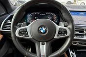 BMW X7 M50i