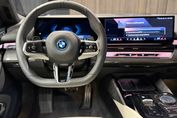 BMW Seria 5 550e xDrive M Sport
