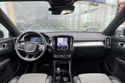 Volvo XC40 B3 Plus Dark aut