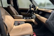 Land Rover Defender 110 D250 X-Dynamic HSE
