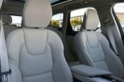 Volvo XC60 T8 Plug-In Hybrid AWD Ultra Bright