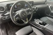 Mercedes CLA 200