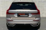Volvo XC60 B5 B AWD Plus Dark