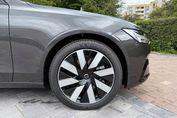 Volvo V90 T6 AWD Plug-In Hybrid Plus Dark