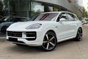Porsche Cayenne E-Hybrid Black Edition