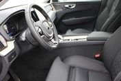 Volvo XC60 B5 B AWD Plus Dark aut