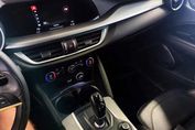 Alfa Romeo Stelvio 2.0 Turbo Executive Q4 aut