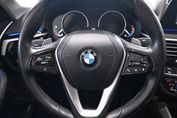 BMW Seria 5 520i Sport Line