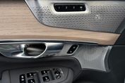 Volvo XC90 T8 AWD Plug-In Hybrid Ultra Dark