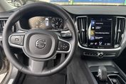 Volvo V60 B3 B Momentum Pro