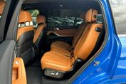 BMW X7 M50i