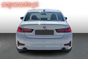 BMW Seria 3 318i