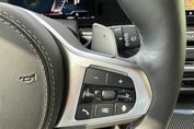 BMW X5 M60i