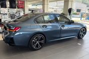 BMW Seria 3 330e M Sport