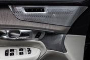 Volvo XC90 T8 Plug-In Hybrid AWD Ultra Bright 7os