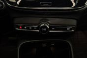 Volvo XC40 T5 Plug-In Hybrid Plus Dark